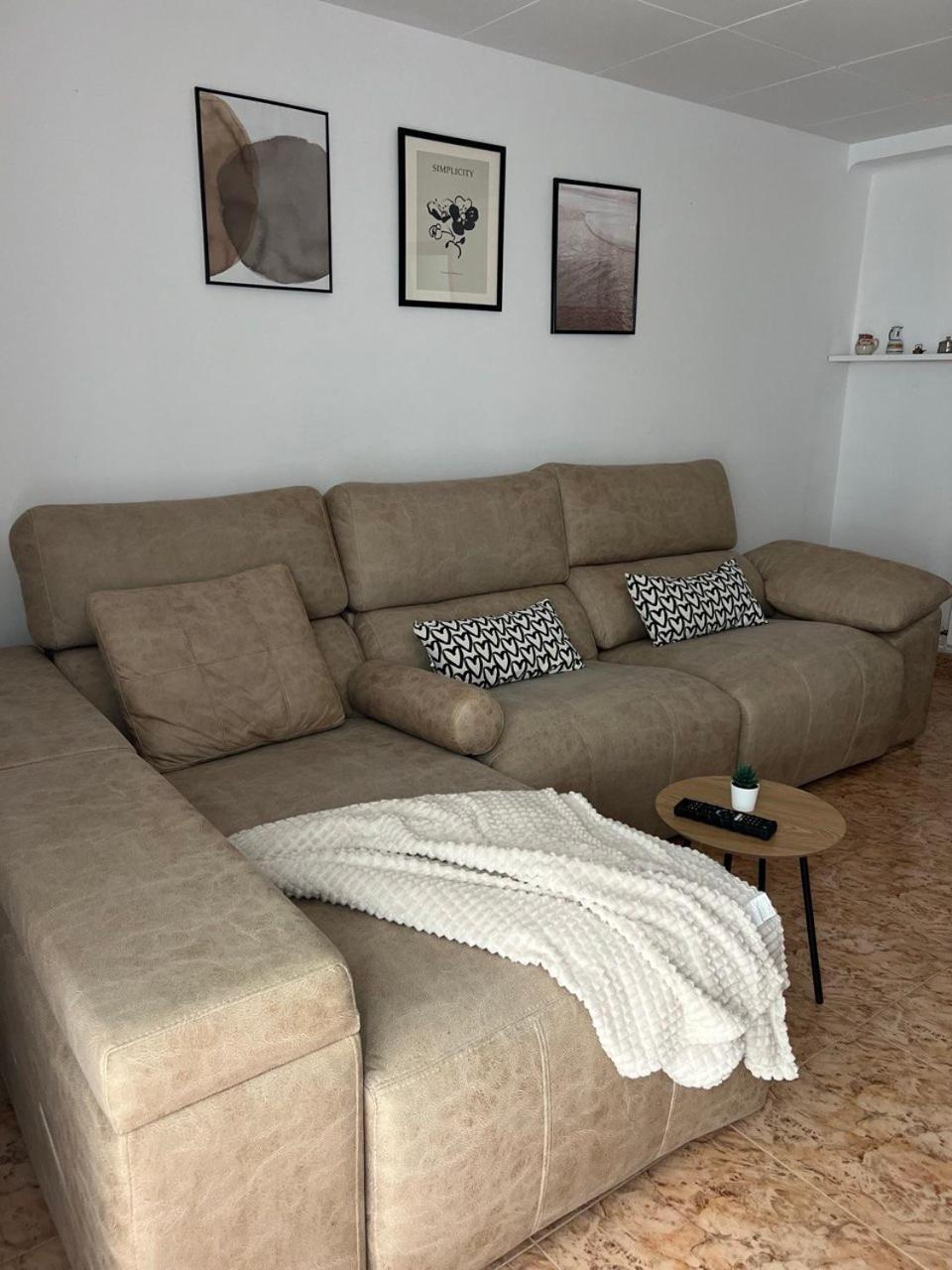 Piso Ideal Para Una Familia Ubicado Cerca Del Mar Бланес Экстерьер фото